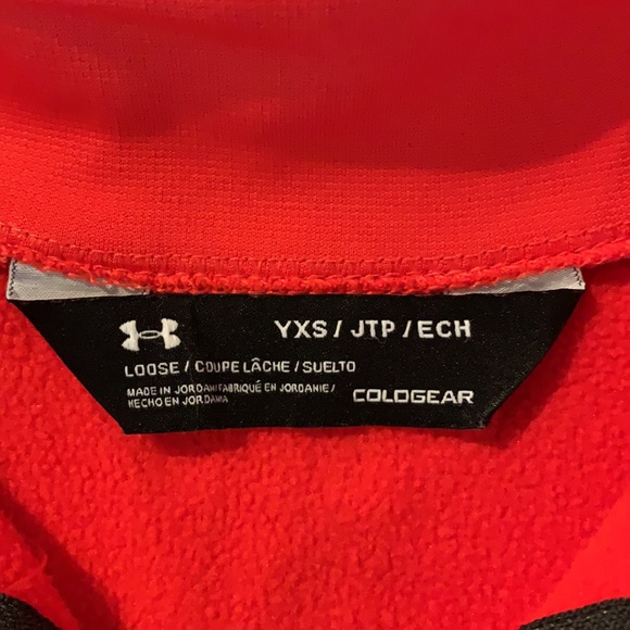 Boy’s Under Armour Cold Gear 1/4 zip - Picture 3 of 4